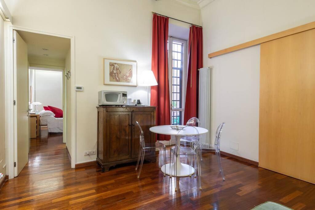 Spanish Steps Vittoria Apartment