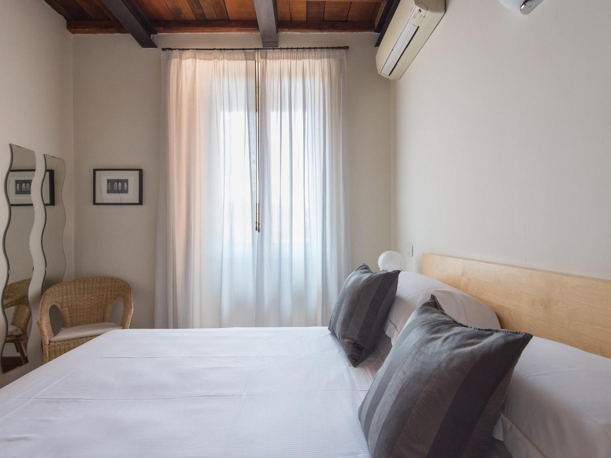 Spanish Steps Vittoria Apartment *